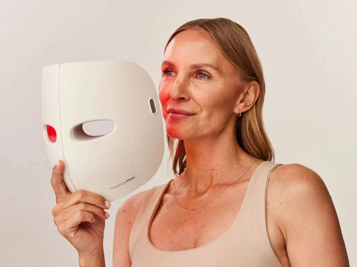 TheraFace Mask LED Mask - Infrared light and vibration - Image 6