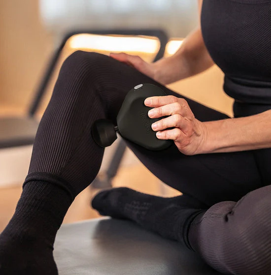 Therabody Travel Recovery Bundle – Theragun Mini 3 & JetBoots Prime - Image 4