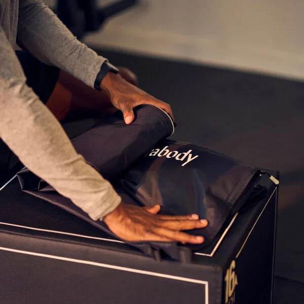 Therabody Travel Recovery Bundle – Theragun Mini 3 & JetBoots Prime - Image 7